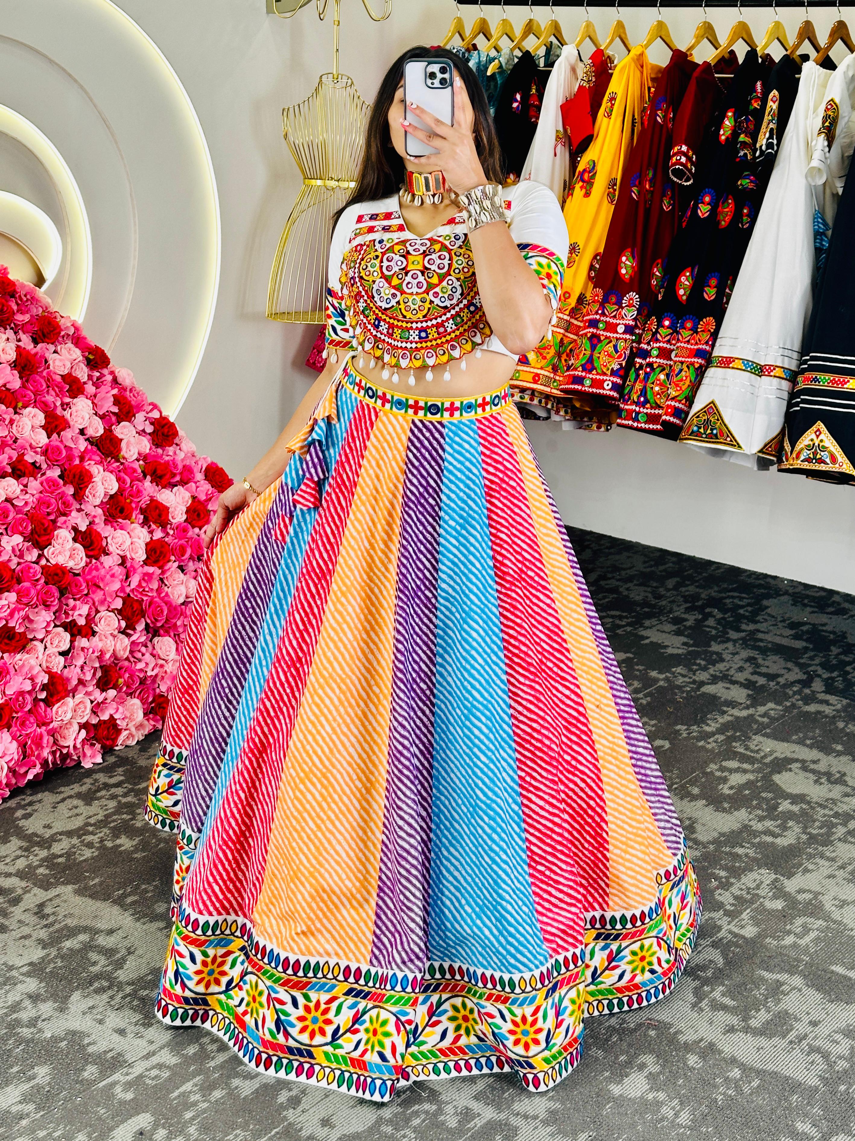 Real Modelling Navratri Lehenga