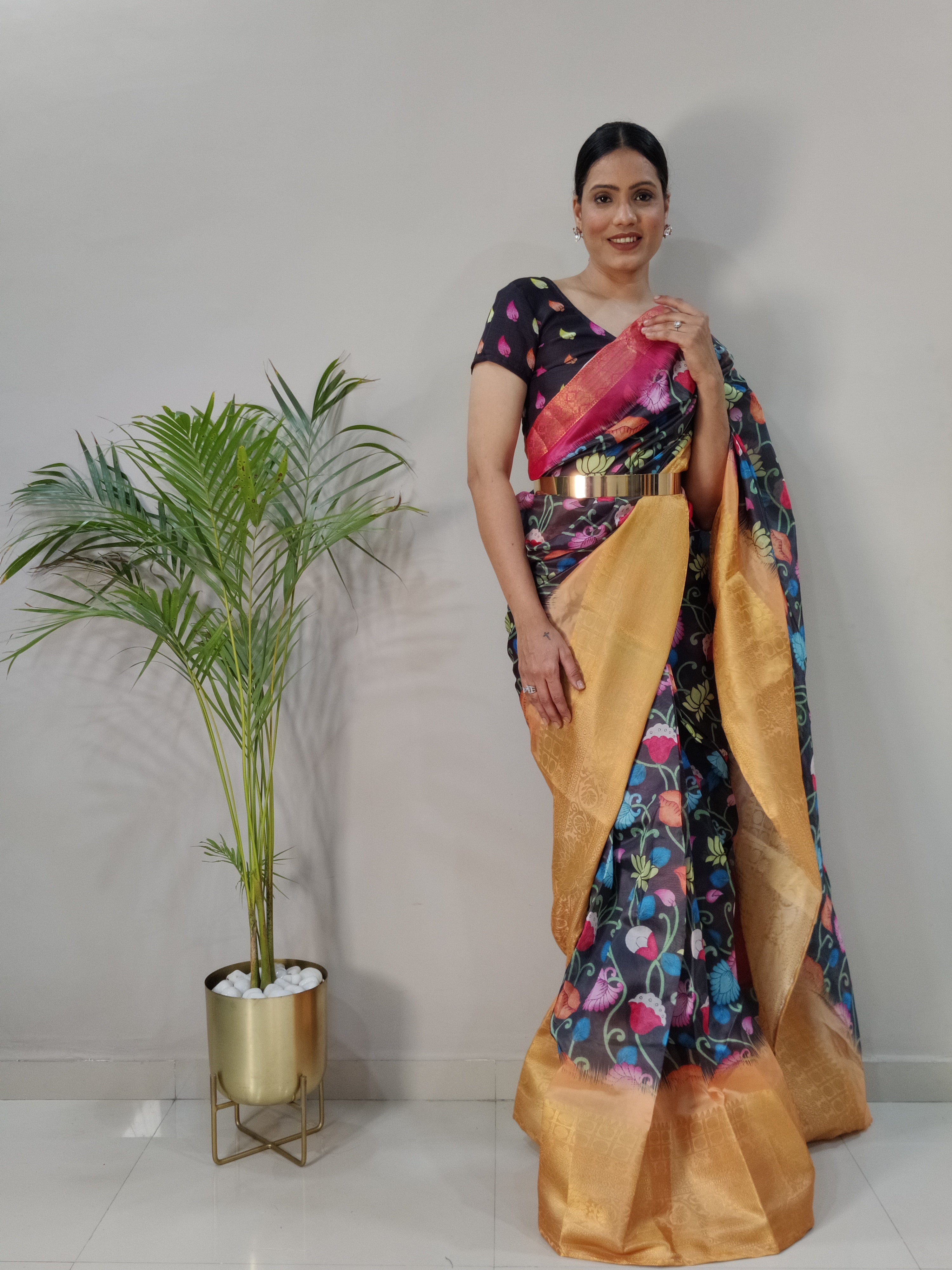 Beautiful Linen Ready To Wear Saree